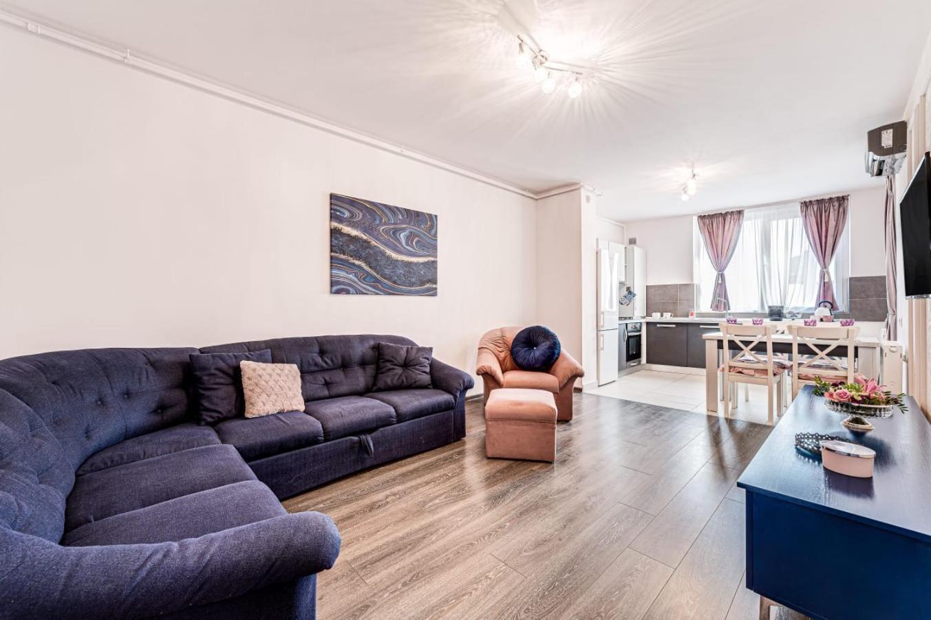 Ari Rose Apartment With Cozy Balcony Arad Exterior photo