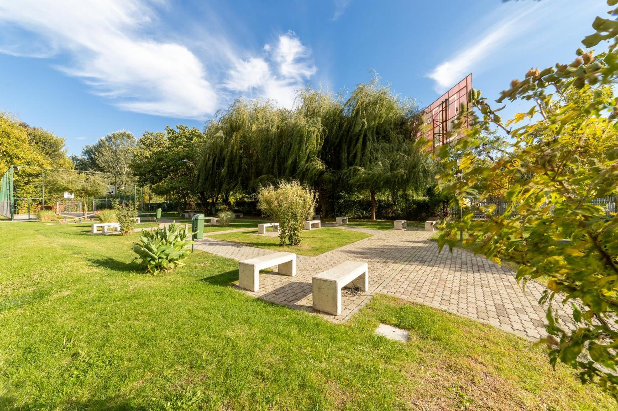 Ari Rose Apartment With Cozy Balcony Arad Exterior photo
